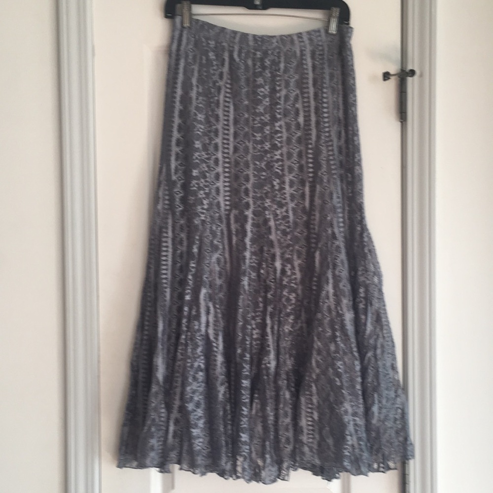 Karen Kane lace skirt